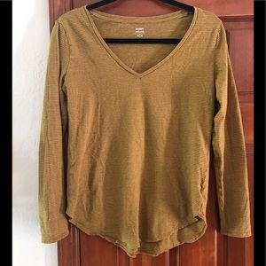 Old Navy long sleeve size medium